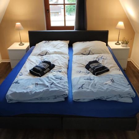 Huus Am Darss Villa Fuhlendorf  Bagian luar foto